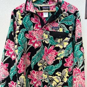 Patagonia Synchilla Floral Fleece in Pink and Green